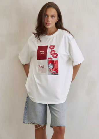 Mon Chéri Graphic Tee Oversized White T-Shirt with Lip Print